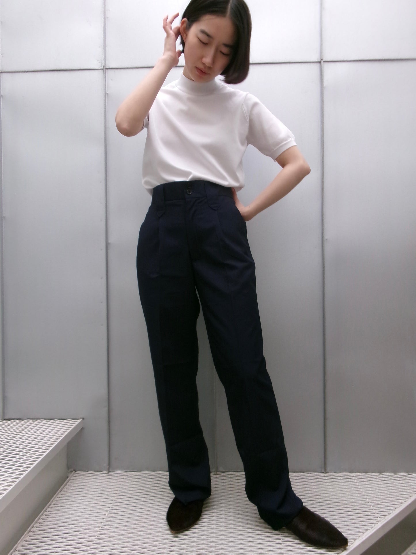 Naomi - 70s mock neck bright white back zip t-shirts