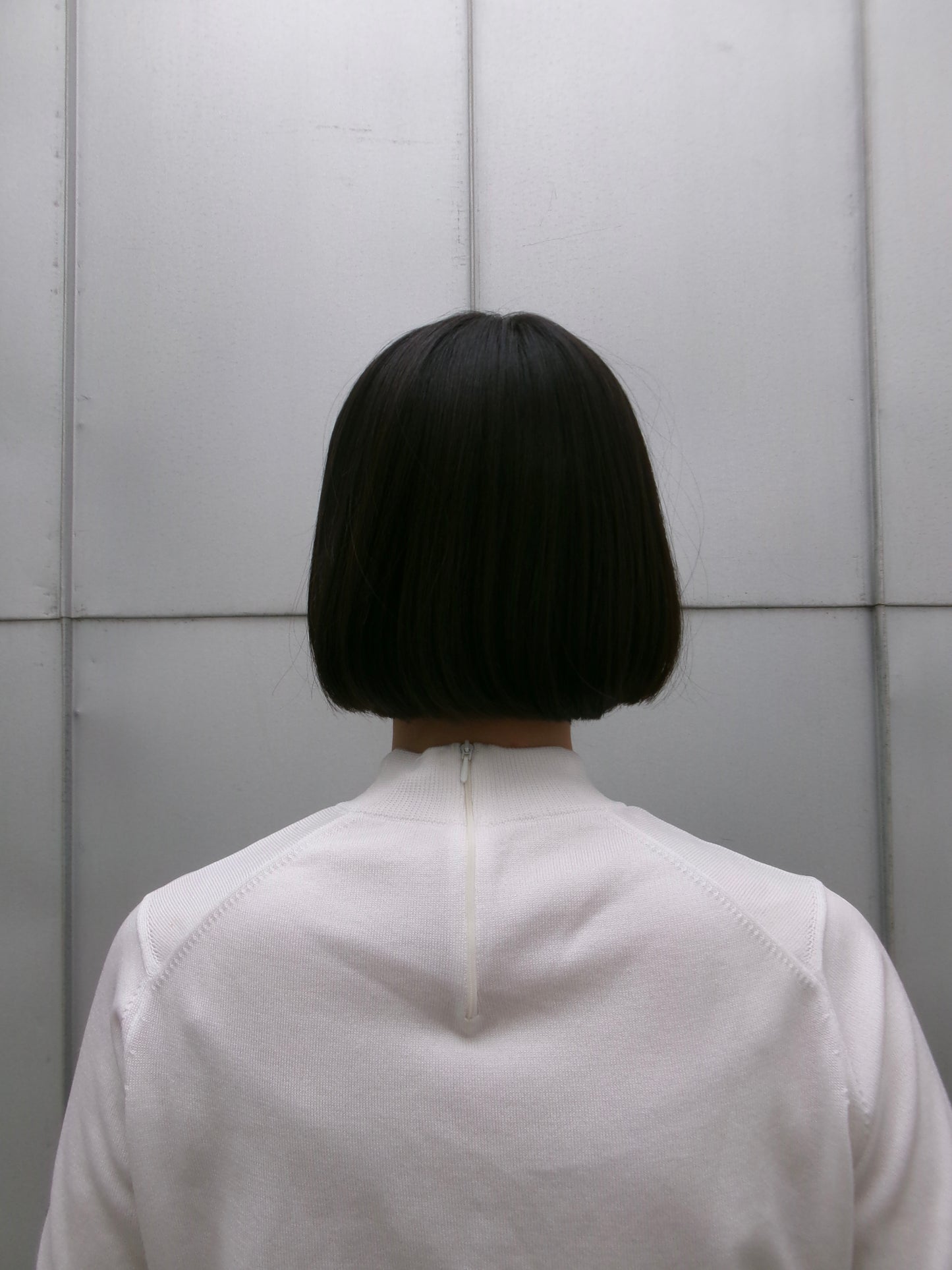 Naomi - 70s mock neck bright white back zip t-shirts