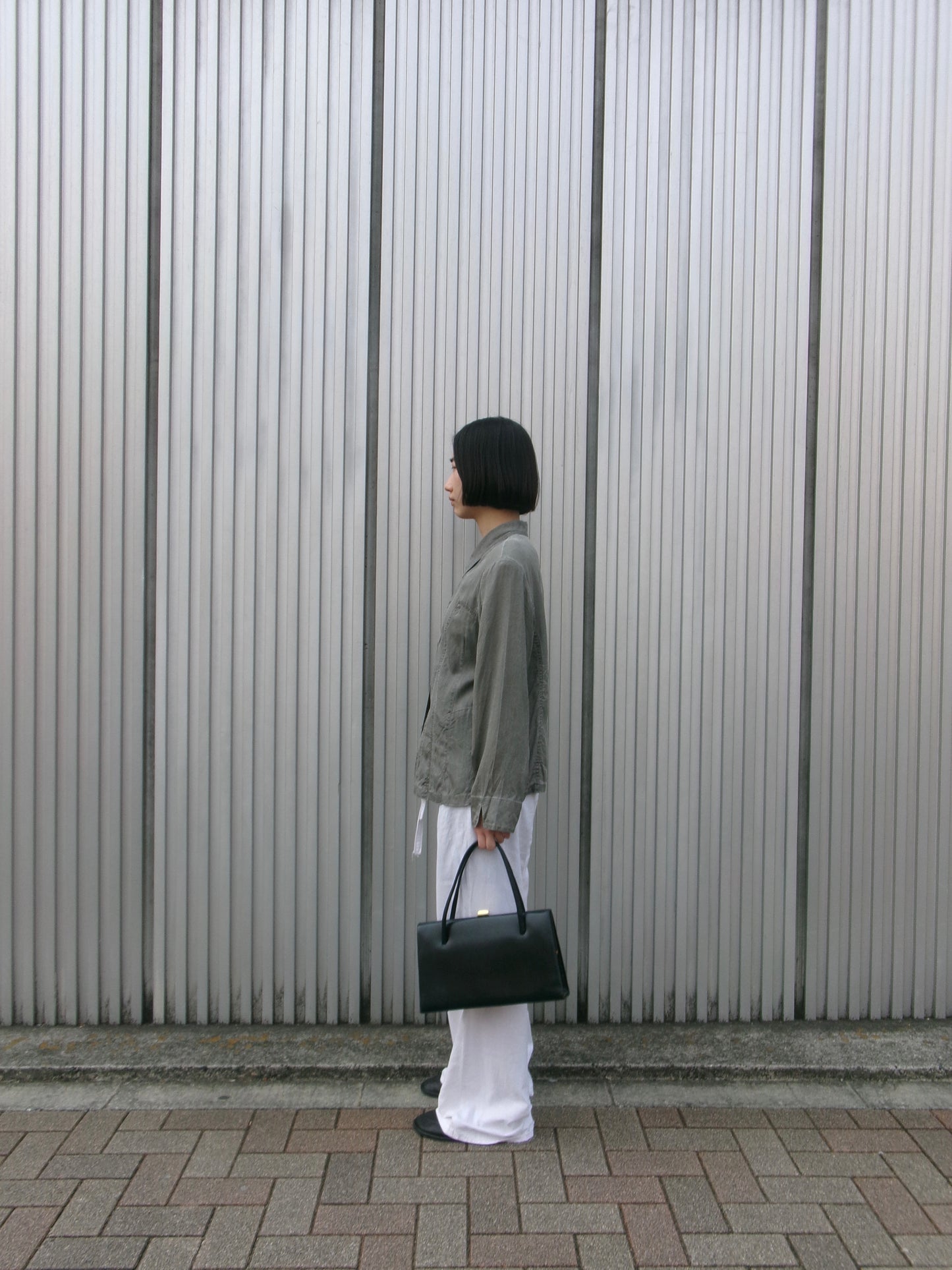 Sarah - 90s silk shirts with shoulder pad