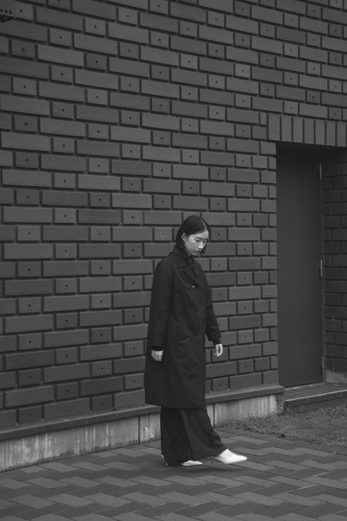 Madeline - 60s vintage french tailored black coat