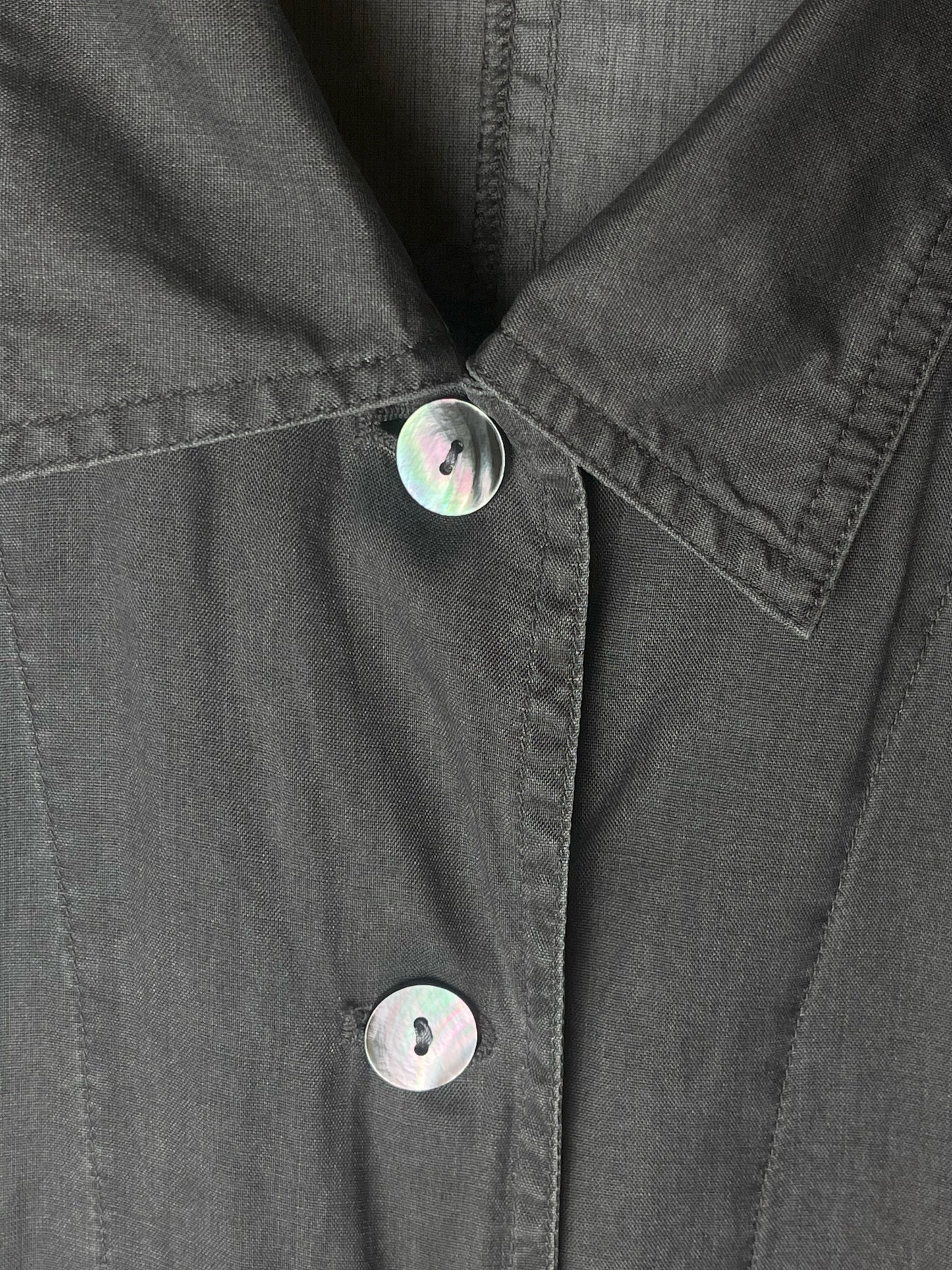 Sarah - 90s silk shirts with shoulder pad