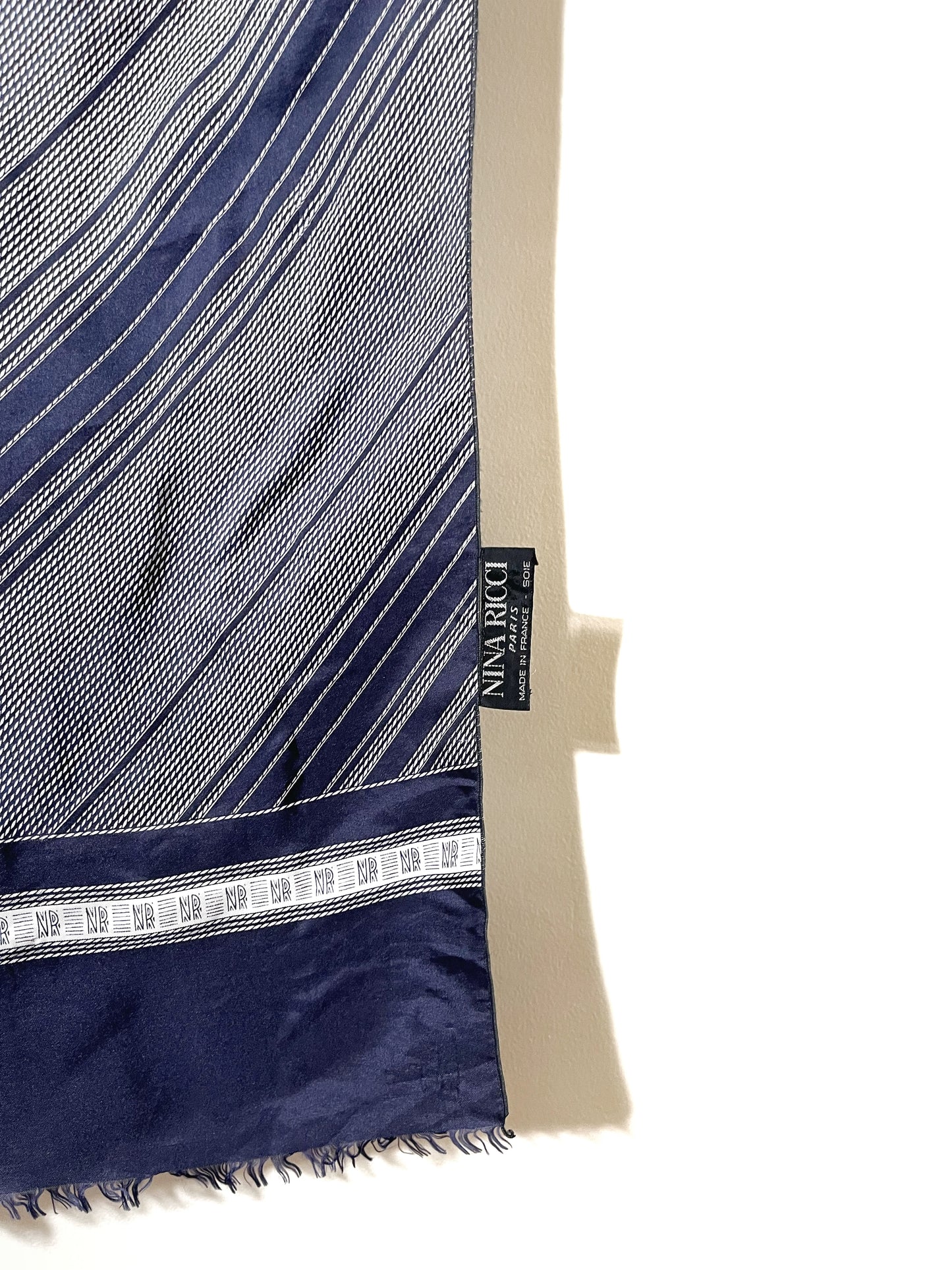 Marissa - silk 100% rectangle scarf by Nina Ricci