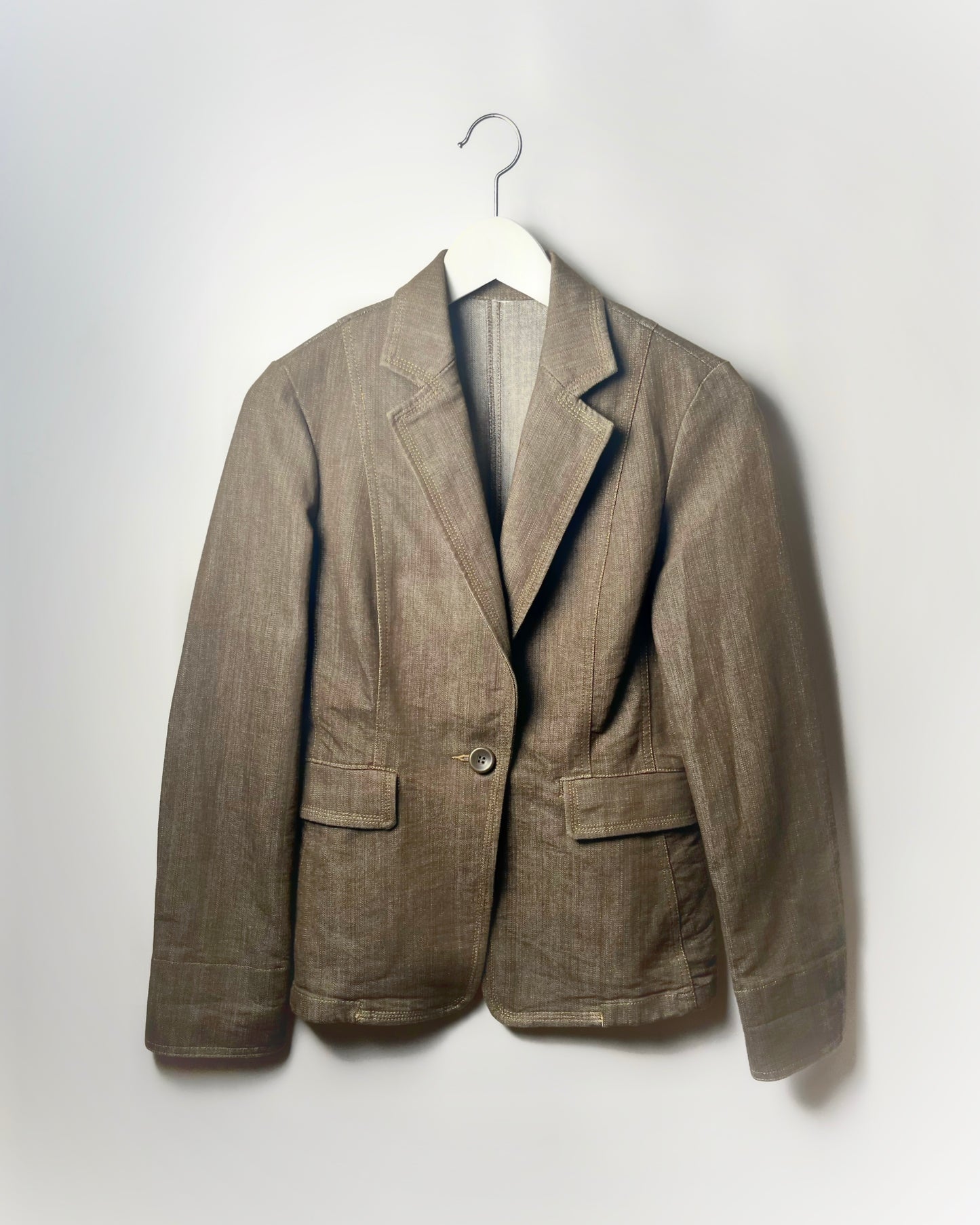 Hailey- 90s waist shaped brown denim jacket