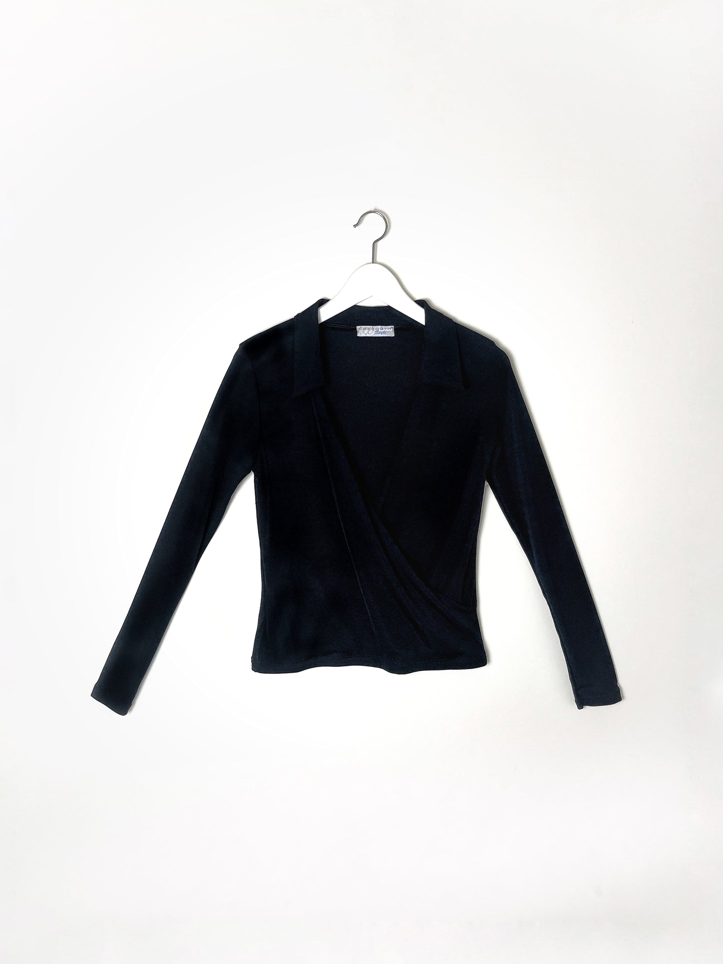 luna - 70s twist collar wrap top